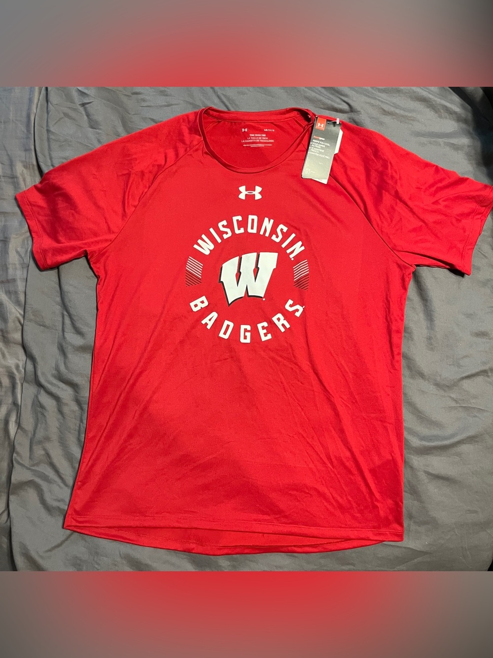 Men’s Under Armour Wisconsin Badgers Short Sleeve Athletic Tee, size large